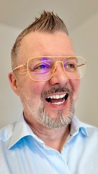 Mario Kraus, lachendes Porträt