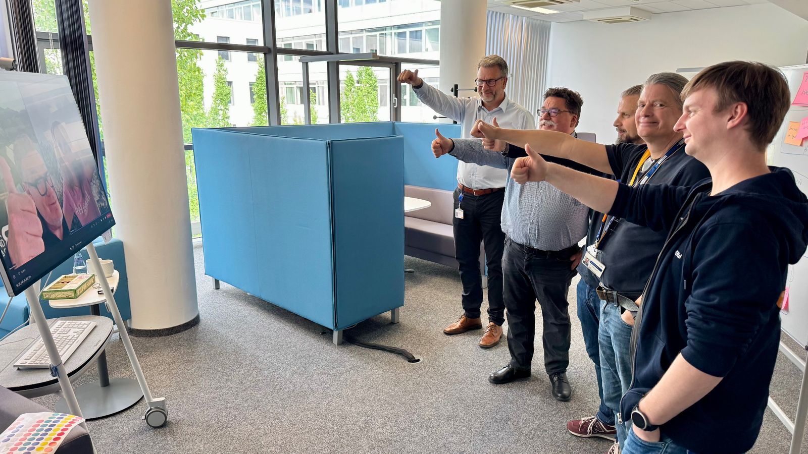 Daumen hoch – positives Team-Feedback